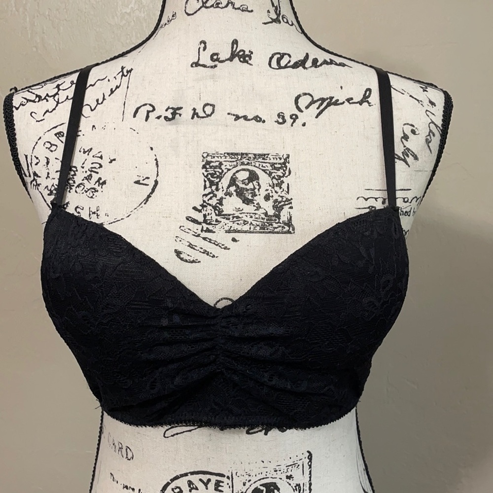 Black lace bra